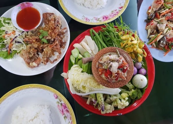 Mee D Soft Shell Crab Farm - Laem Mae Phim Rayong